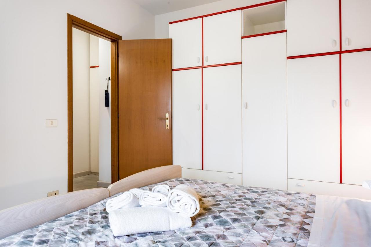 Luni Mare Modern Balcony Flat Apartment Маринела ди Сарцана Екстериор снимка