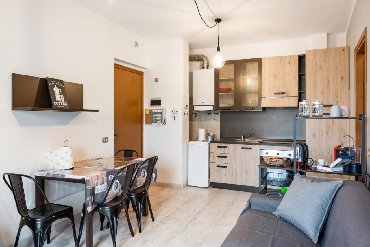 Luni Mare Modern Balcony Flat Apartment Маринела ди Сарцана Екстериор снимка